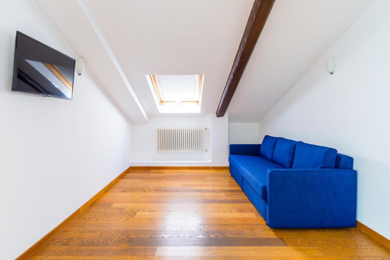 Attico Al Duomo By Napoliapartments 外观 照片