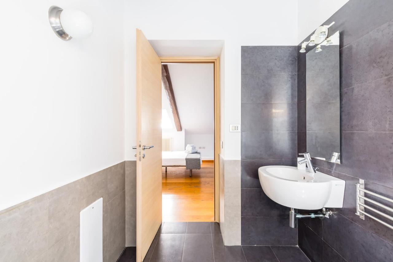 Attico Al Duomo By Napoliapartments 外观 照片