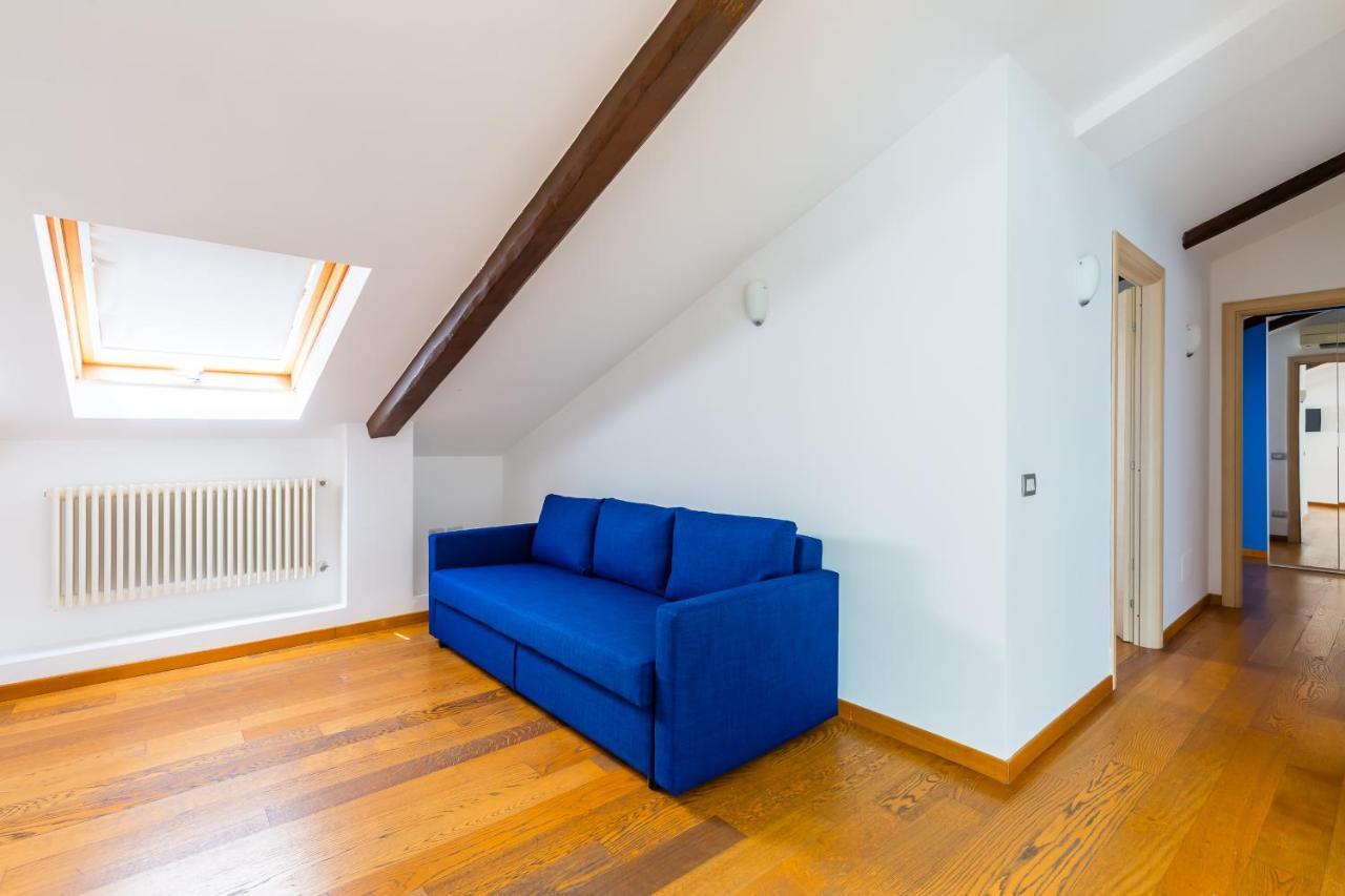 Attico Al Duomo By Napoliapartments 外观 照片