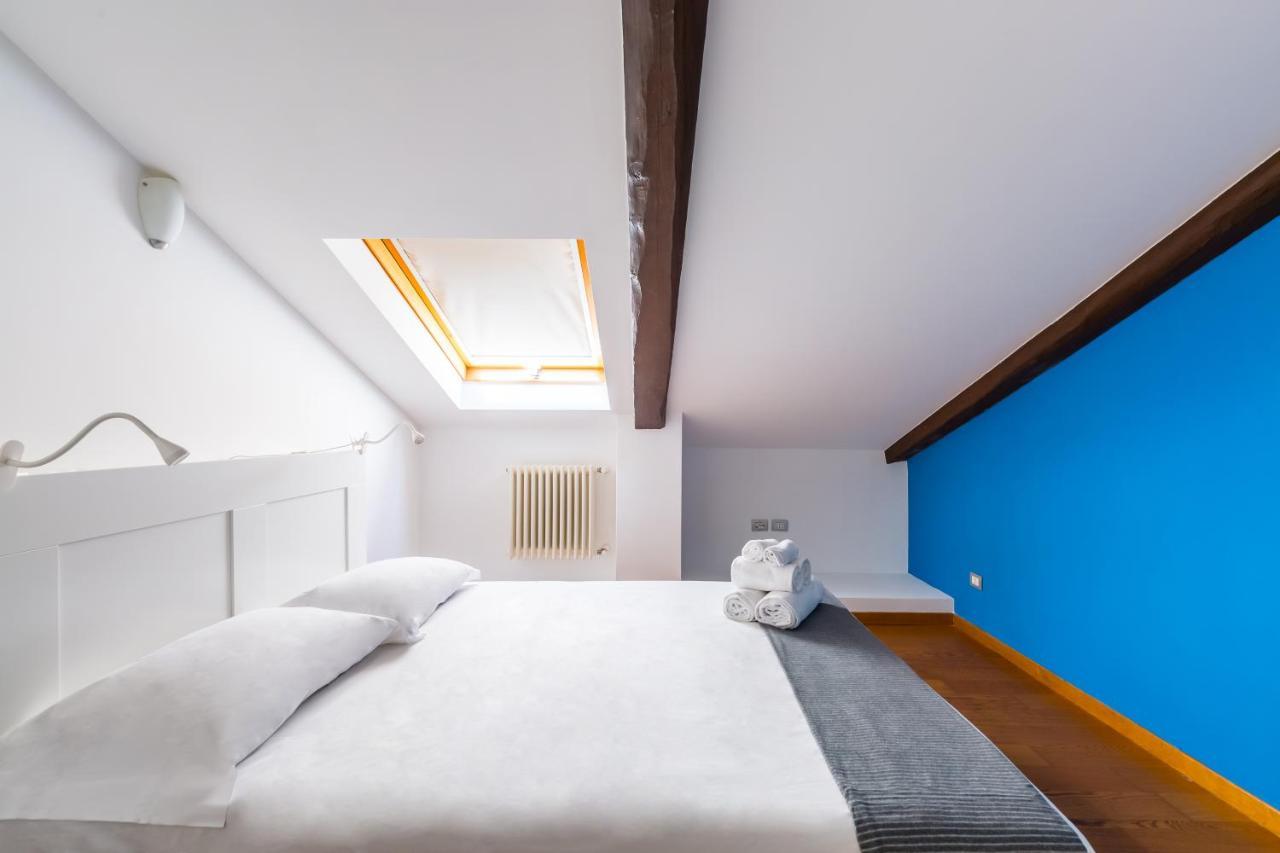 Attico Al Duomo By Napoliapartments 外观 照片